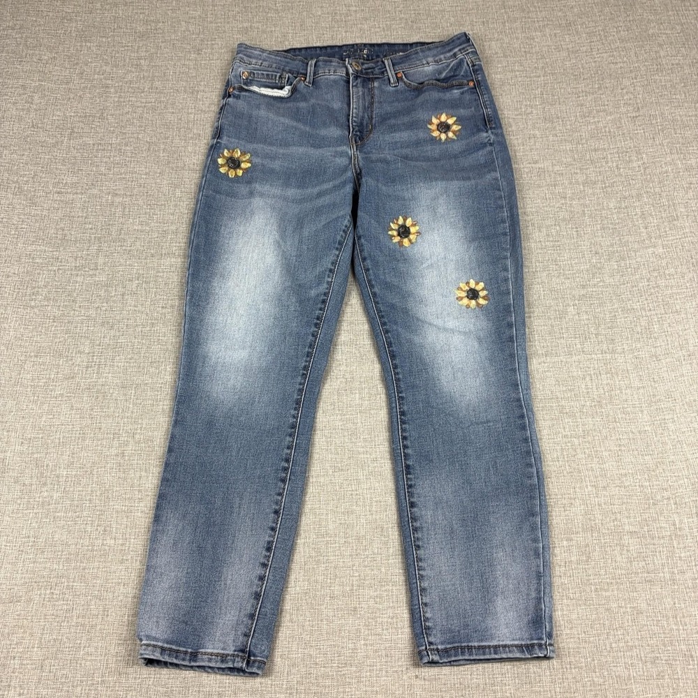 Levi's Jeans Womens 30x24 Blue Medium Wash Straight Floral Embroidered Denim